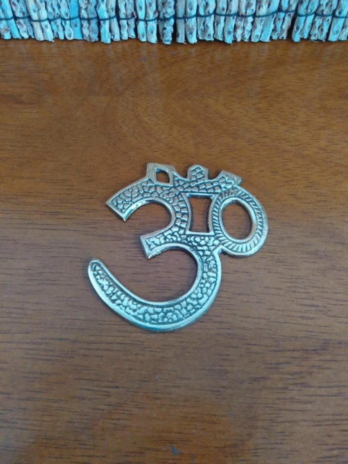 Om de metal para decorar a parede (8 cm)