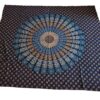 20260825_105430 colcha de mandala indiana marinho com mandala e tons de azul, verde e caramelo. 2,40m aprox. Feito na Índia, uso decorativo em cama, sofás, parede ou teto.