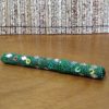 Caneta indiana artesanal de miçangas e espelhos (verde bandeira)