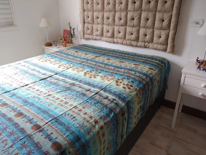 Colcha indiana 100% algodão estampa Rupestre (2.40 m x 2.05 m) tons frios