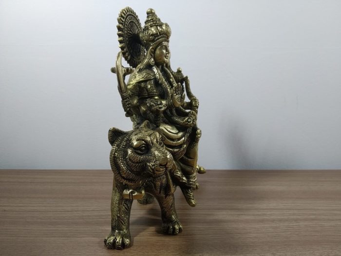 Deusa hindu Durga em metal brass 22cm
