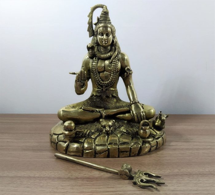 Estátua do Deus Shiva em pose de lótus 22cm
