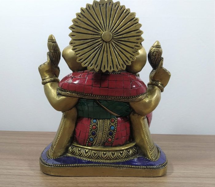 Estátua de Ganesha em bronze com pedras naturais embutidas 17 cm