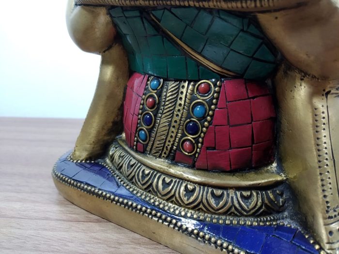 Estátua de Ganesha em bronze com pedras naturais embutidas 17 cm