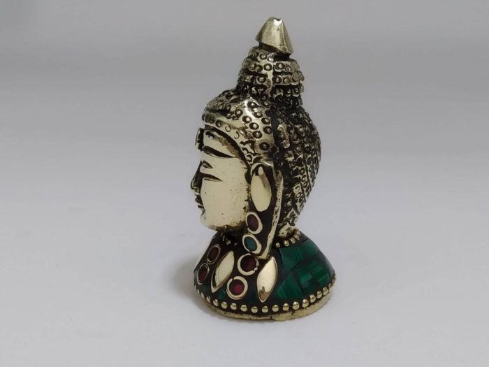 Mini busto Cabeça de Buda em metal com embutimento de pedras naturais VII