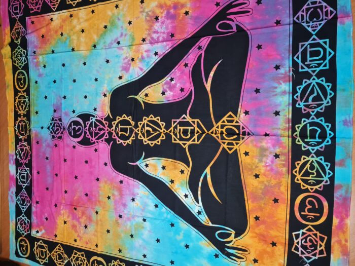 Panô indiano com técnica Batik - Estampa de Iogue e Chakras (230 cm x 210 cm)