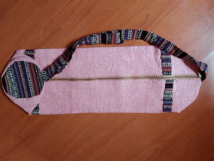 Porta mat indiano para Yoga estampa de OM rosa e color