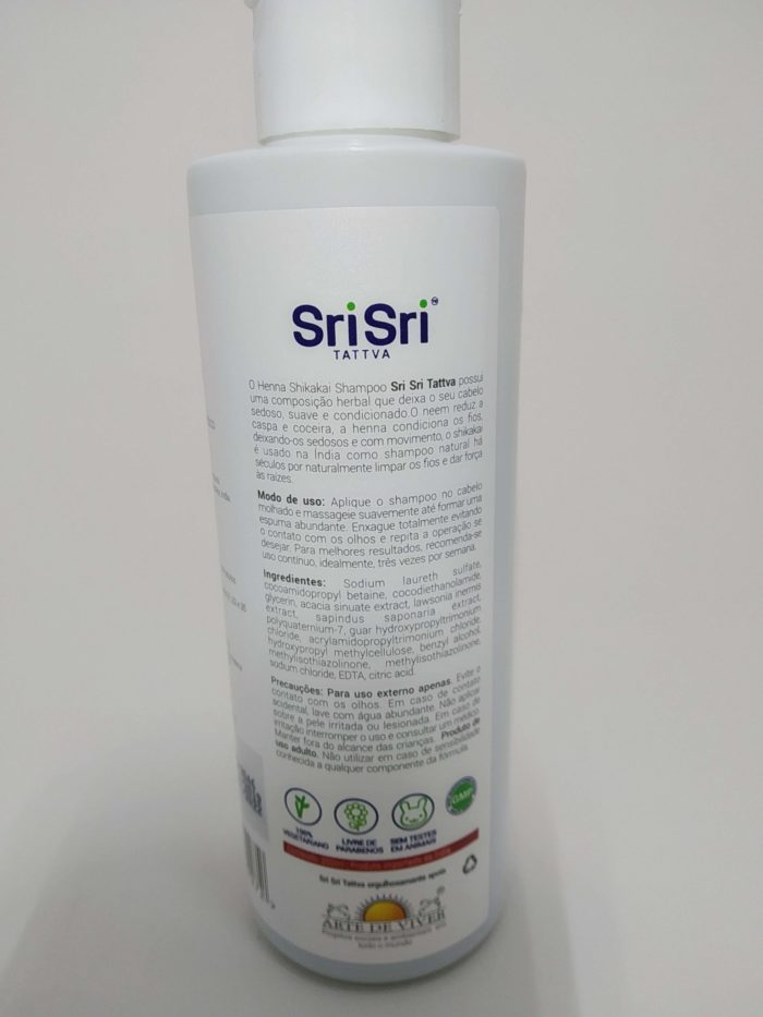 Shampoo Henna Shikakai Sri Sri Tattva