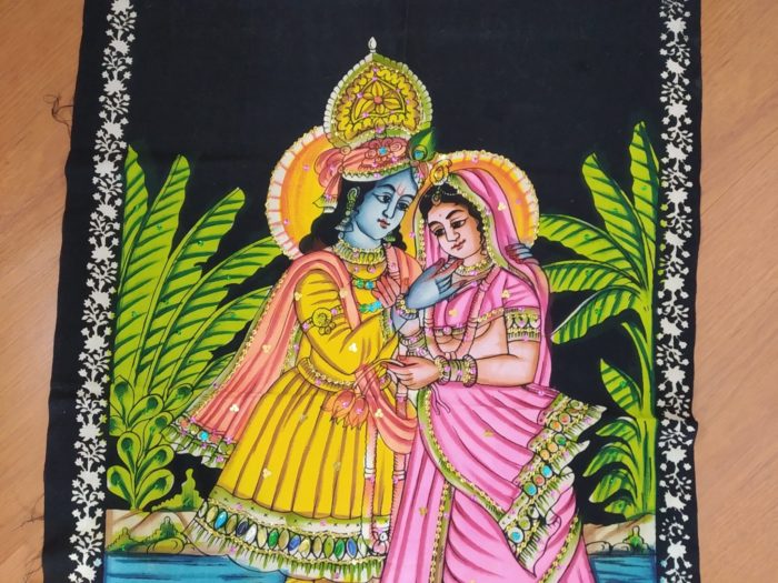 Painel de tecido Coleção Especial pintado à mão Radha e Krishna 85cm