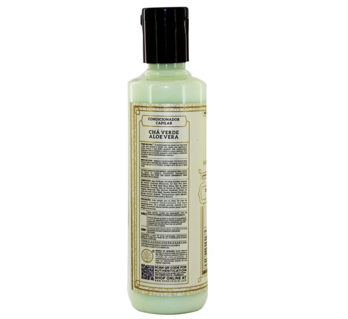 O condicionador Chá verde & Aloe Vera KHADI NATURAL ™ nutre seu cabelo dando múltiplos benefícios devido aos vários óleos utilizados. Hidrata e desembaraça o cabelo dando um brilho supremo. 210ml