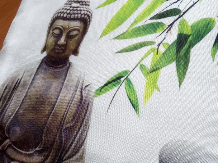 Capa de almofada de Buda meditando 40cm