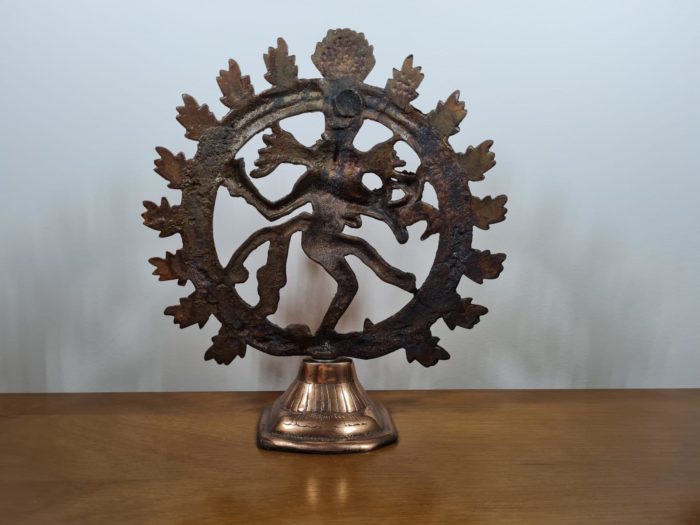Estátua do Deus Shiva Nataraja em ferro 30 cm