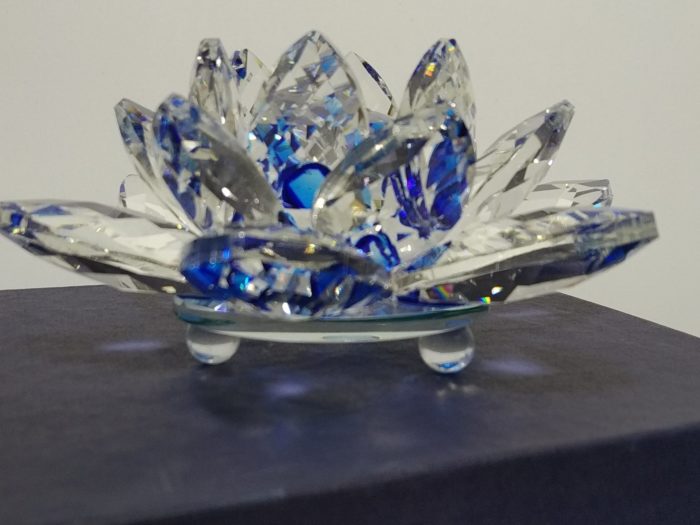 Flor de Lótus em Cristal de Vidro 13 cm cor azul