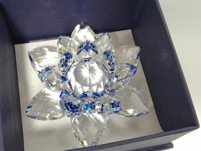 Flor de Lótus em Cristal de Vidro 13 cm cor azul