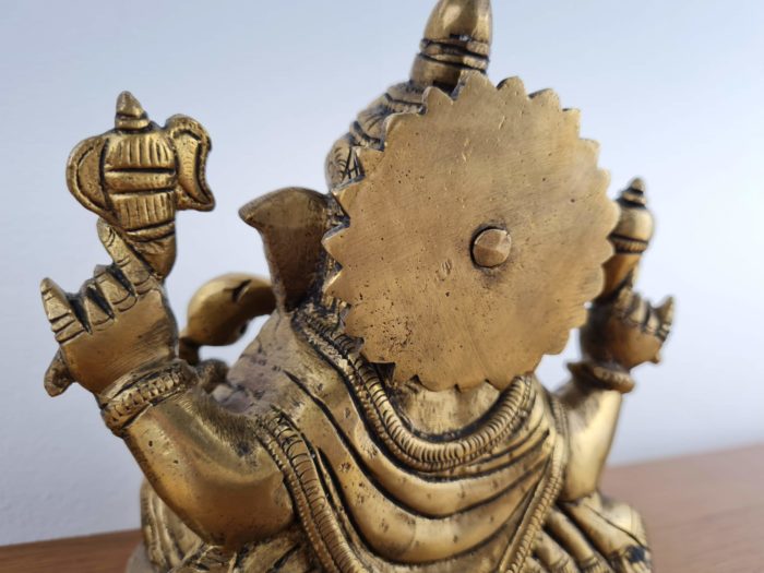 Estátua do Deus Ganesha em bronze com 16 cm