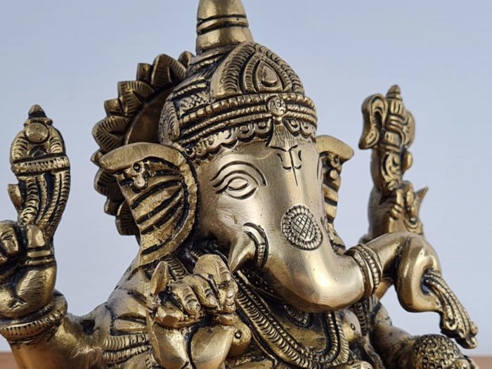 Estátua do Deus Ganesha em bronze com 16 cm