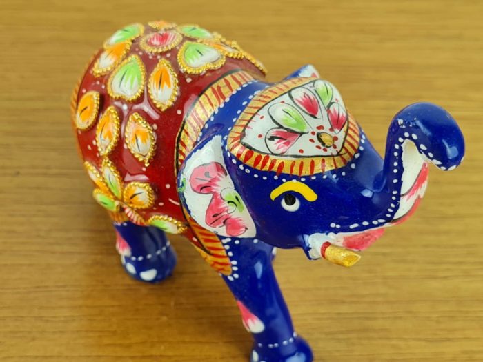 Elefante de metal esmaltado color com técnica cloisonné P