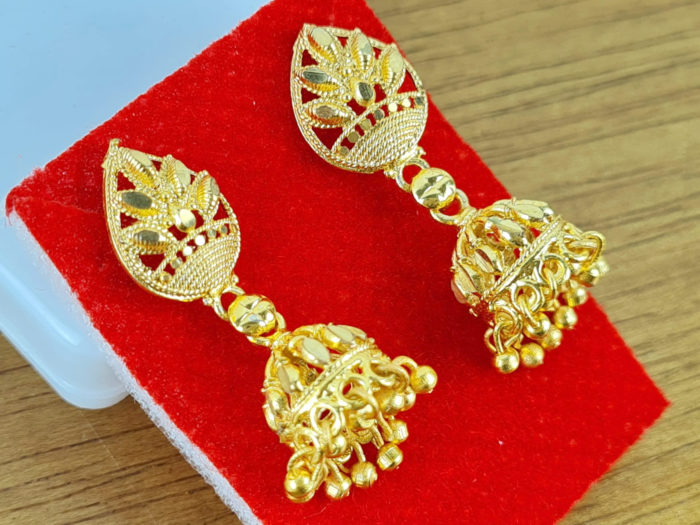 Brinco Jhumka indiano dourado