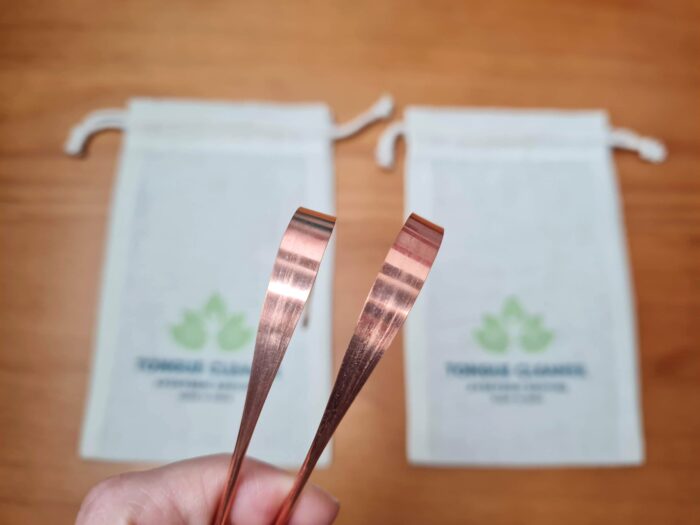Kit 2 raspadores de cobre puro ayurvedico acompanha saquinho de algodão