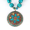 Max colar tibetano de mandala com pedrarias turquesa e coral