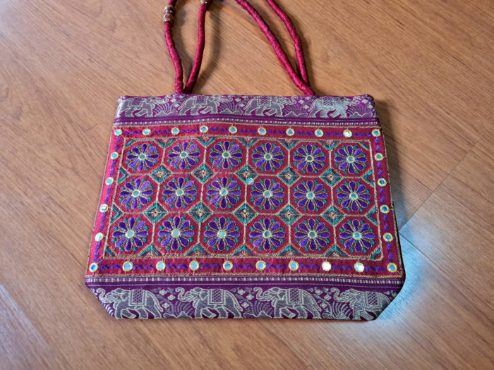 20210703_115737 Bolsa indiana de tecido retangular com bordado floral Vinho