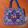 Bolsa indiana de tecido retangular com bordado floral e elefante Azul