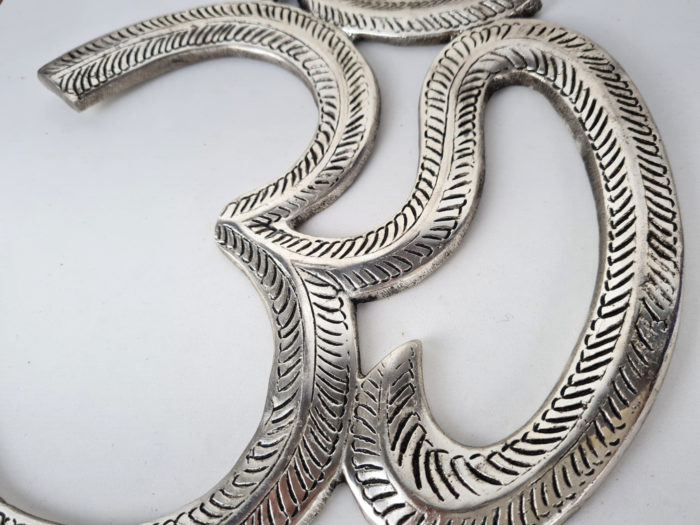 Om de metal prateado para decorar a parede 26cm
