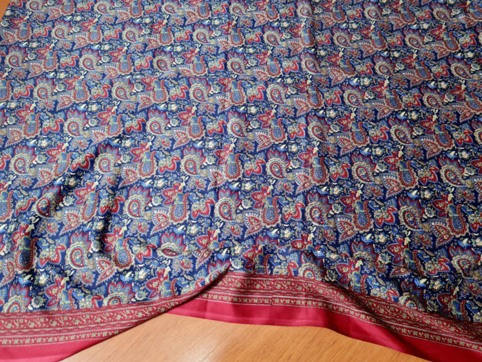 Sari indiano viscose com estampa de floral azul e vermelho