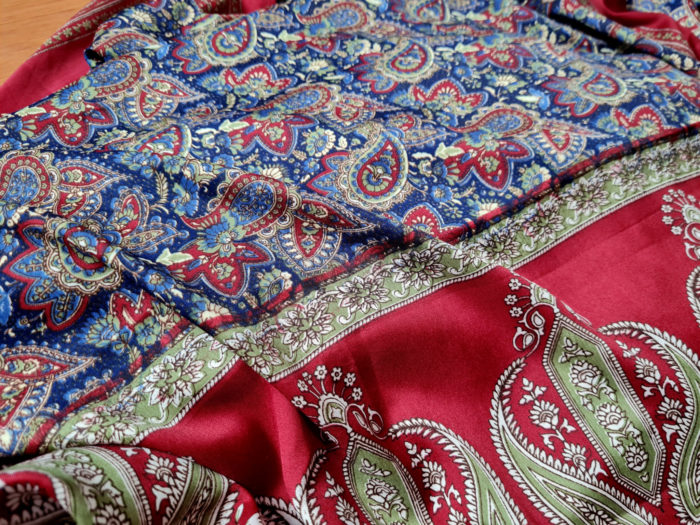 Sari indiano viscose com estampa de floral azul e vermelho