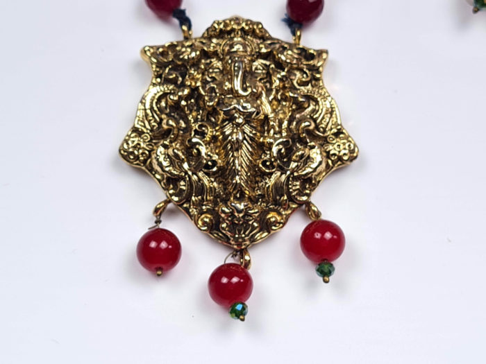 Conjunto de bijuteria indiana clássica de Ganesha com pedrarias