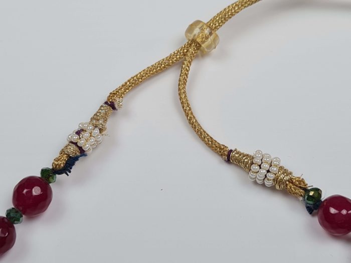 Conjunto de bijuteria indiana clássica de Ganesha com pedrarias