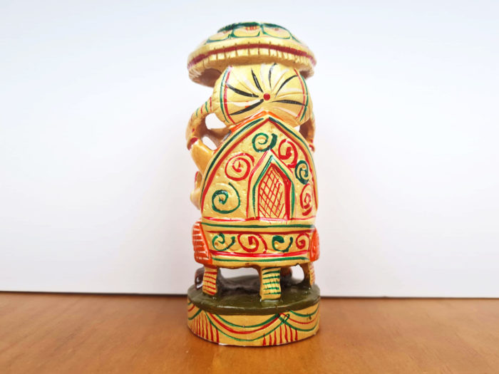 20210930_210440 Estátua indiana de Ganesha esculpida em madeira e pintado à mão 13cm