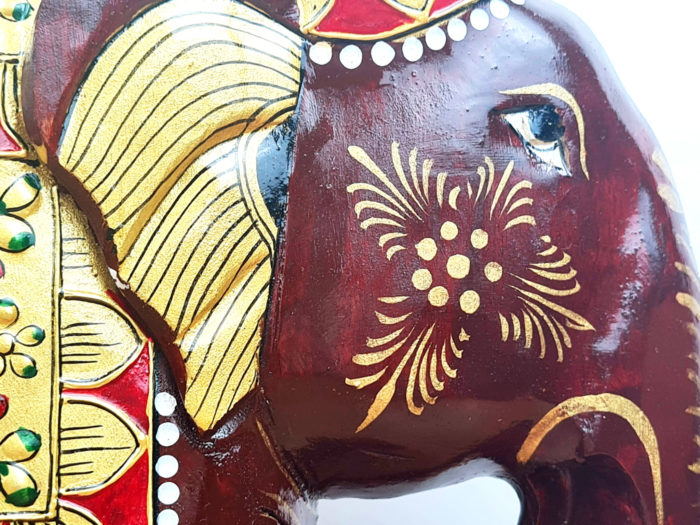 Elefante indiano de madeira com pintura à mão 22 cm