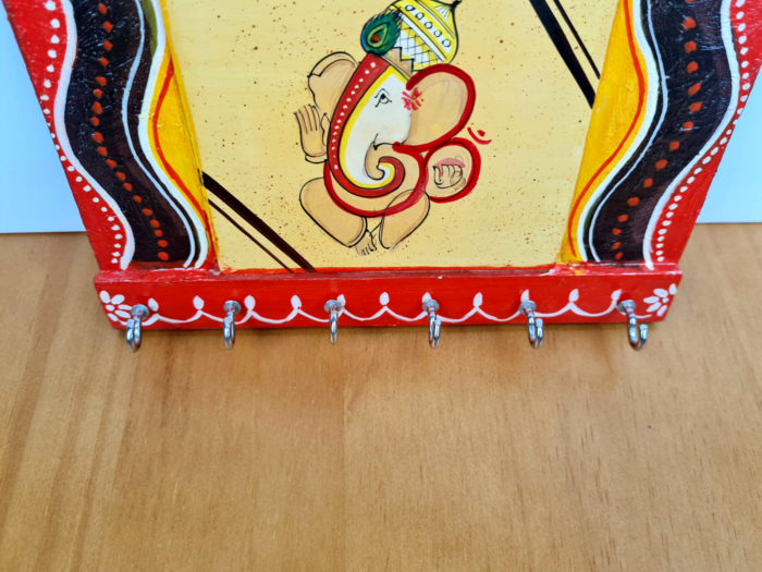 20210930_211521 Porta chaves artesanal com pintura de Ganesha 20cm