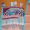 Cortina de sari indiana estampa floral e arabescos rosé e azul