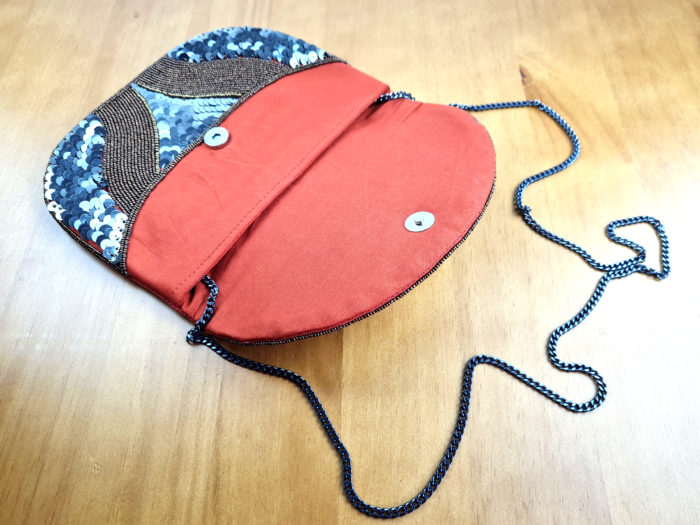 Bolsa indiana clutch com bordados luxuosos com paetês e miçangas