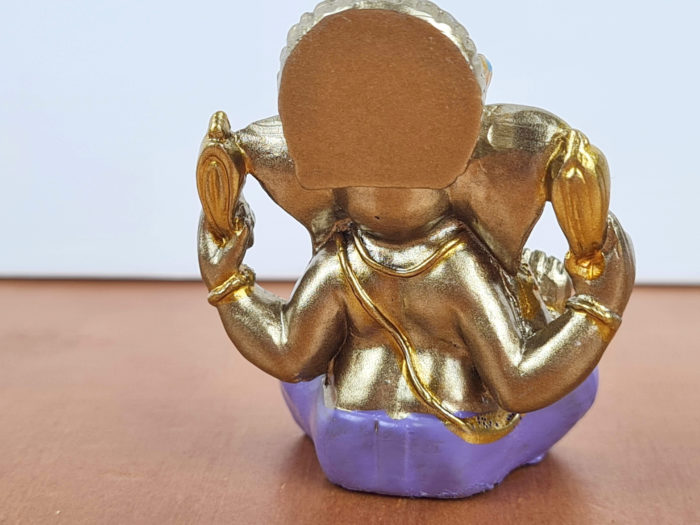Estátua mini do Deus Ganesha dourado e lilás 5cm