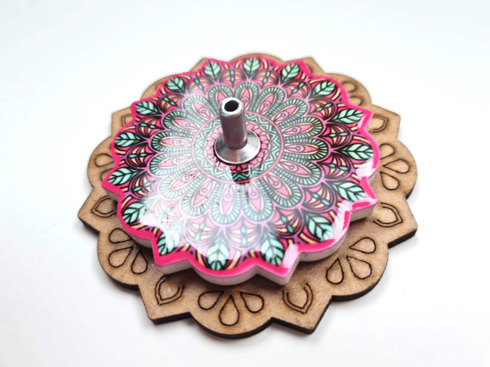 Incensário indiano redondo em madeira com mandala Vermelho e color
