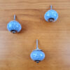 Kit com 3 puxadores decorativos indianos floral azul claro