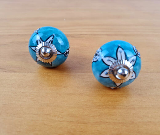 Kit com 2 puxadores decorativos indianos floral azul