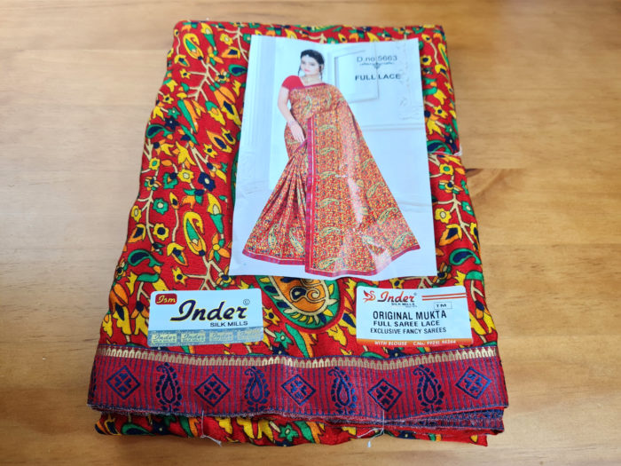 20220506_175401 saree de seda indiano vermelho com paisleys