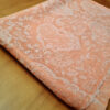 Pashimina indiana de cashmere estampa paisleys coral rosado