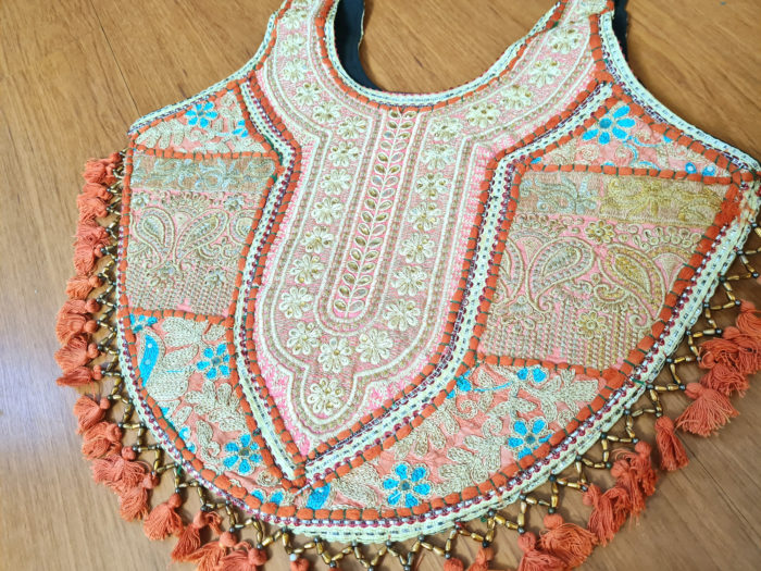 Bolsa indiana Banjara dupla face toda bordada laranja
