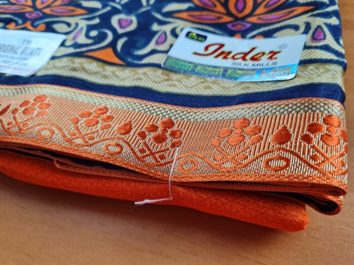 Sari indiano de seda estampa floral com for de lótus laranja e azul