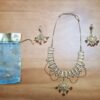 20220912_183400-853x640 Conjunto de colar e brincos design indo-mughal dourado e pedras âmbar