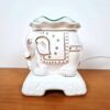20220926_122717 Difusor de ambientes elétrico design elefante para uso como aromaterapia e luminária