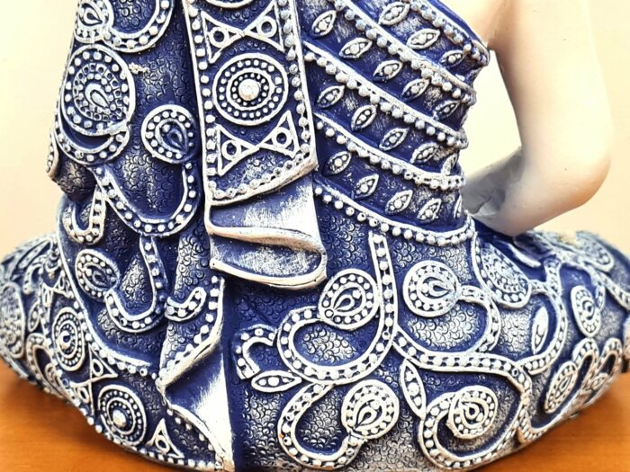 Estátua de Buda tailandês pintura especial azul e branco 24cm