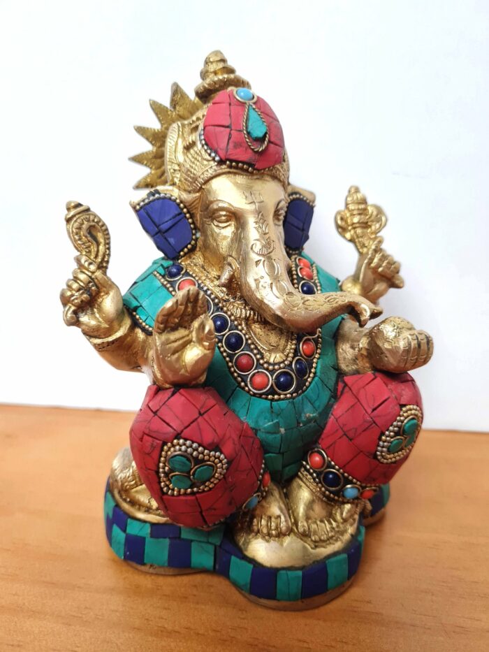 Estátua de Ganesha metal brass com pedras naturais embutidas 16 cm