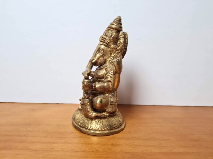 Estátua do Deus Ganesha em metal brass com 17cm