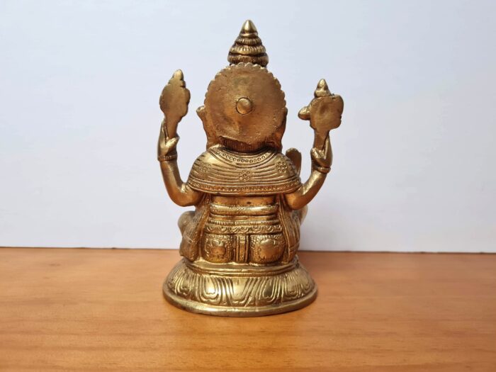 Estátua do Deus Ganesha em metal brass com 17cm